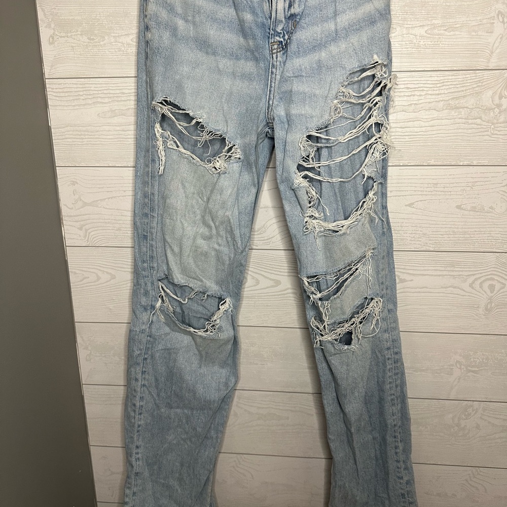 American Eagle Outfitters Light Blue Distressed Baggy Straight Leg Jeans